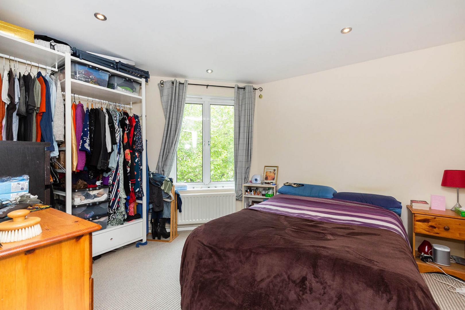 one bedroom located in a desirable location in Canononbury Northampton Park, Canonbury 